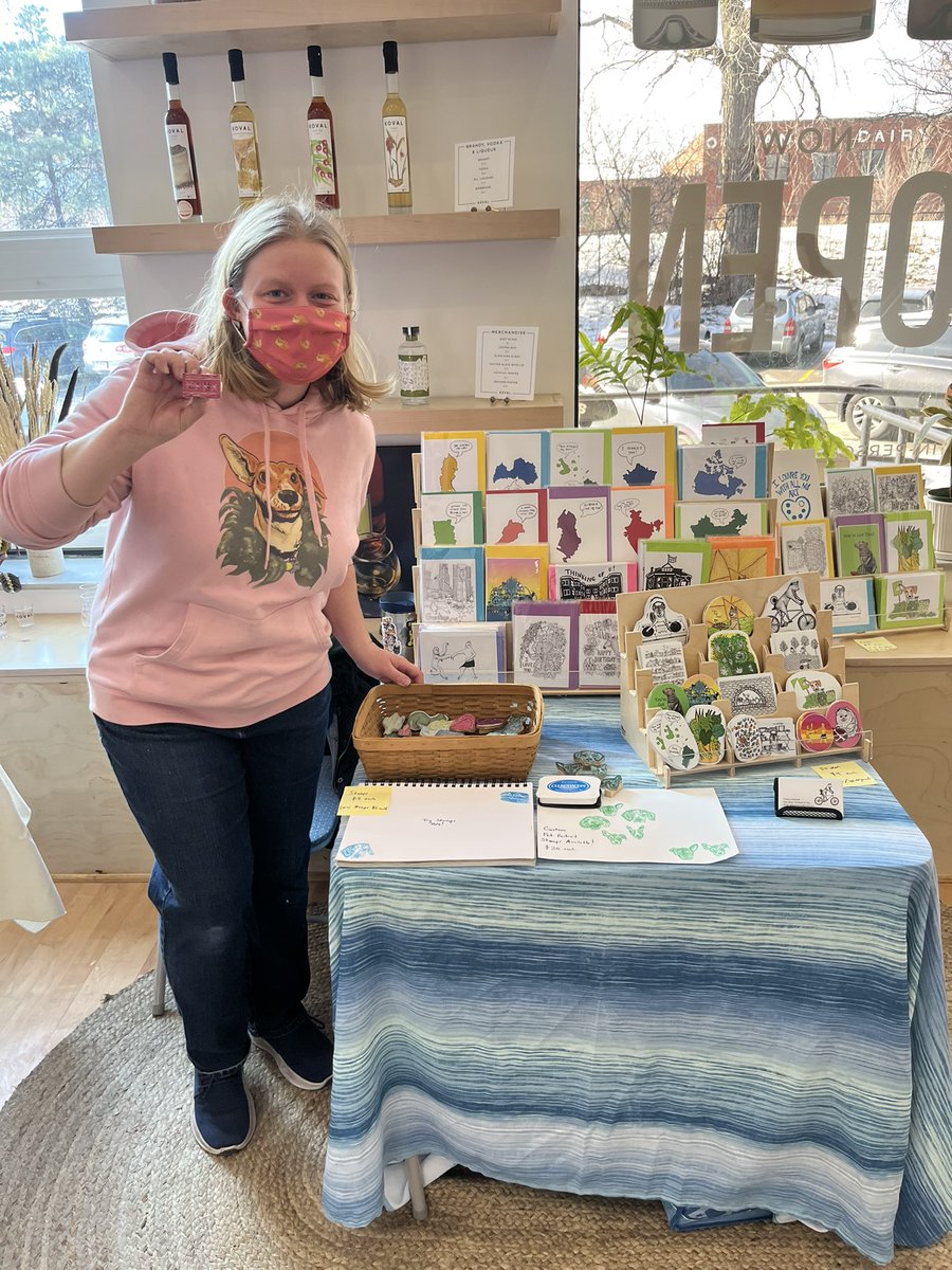 ItllGlowOnYou's tweet photo. Good Morning! I’m all set up at @kovaldistillery (new location at Ravenswood and Cullom), for the @ihimpopups Makers Market. I’m here until 6pm. I have Valentines and stamps galore! 💌❤️💕✍️📬
#chicagoartist #chicagoillustrator #chicagomaker #makersgonnamake #ravenswoodchicago https://t.co/IhmEXFPi6R