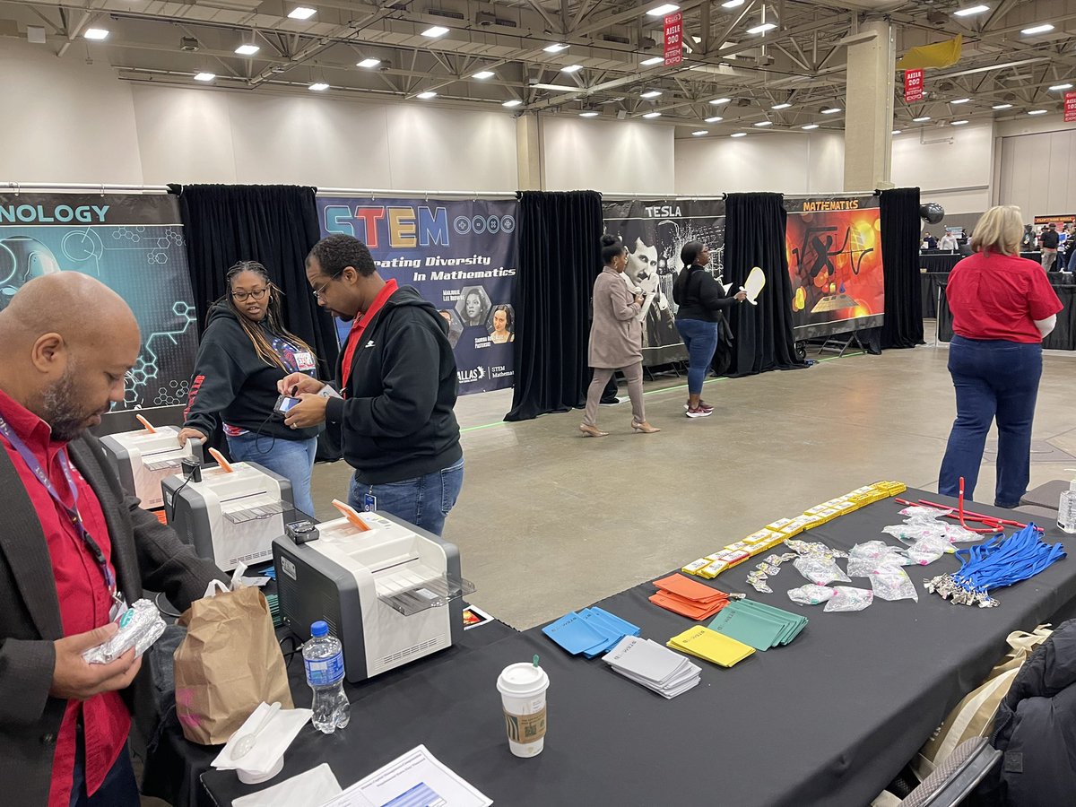 Taking a break from working our <a href="/DallasisdSTEM/">Dallas ISD STEM</a> table <a href="/disdstemscience/">DALLAS ISD SCIENCE & WELLNESS</a> ⚙️🔭🧪🐞to strike a pose with this awesome group of educators!! <a href="/disdstemmath/">DallasISD Math</a> ❤️ 😊<a href="/sciencejenny/">Jenny Ferrell</a> <a href="/PDL_DallasISD/">Professional & Digital Learning - Dallas ISD</a>