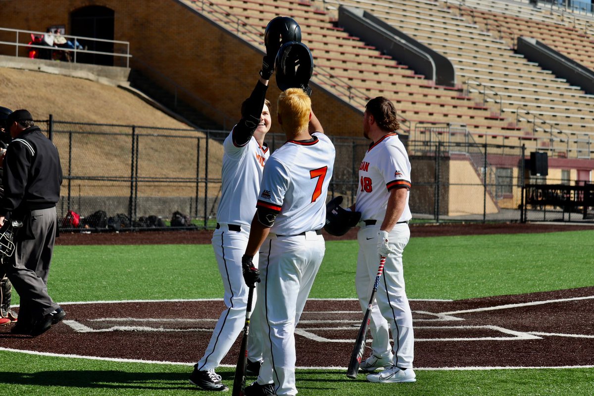 BuffsBB's tweet photo. 🚨 Home Run 🚨

Casey Haire with a HR in the bottom of the 6th. 

#BuffStrong🦬 https://t.co/vY5ybpn7BC