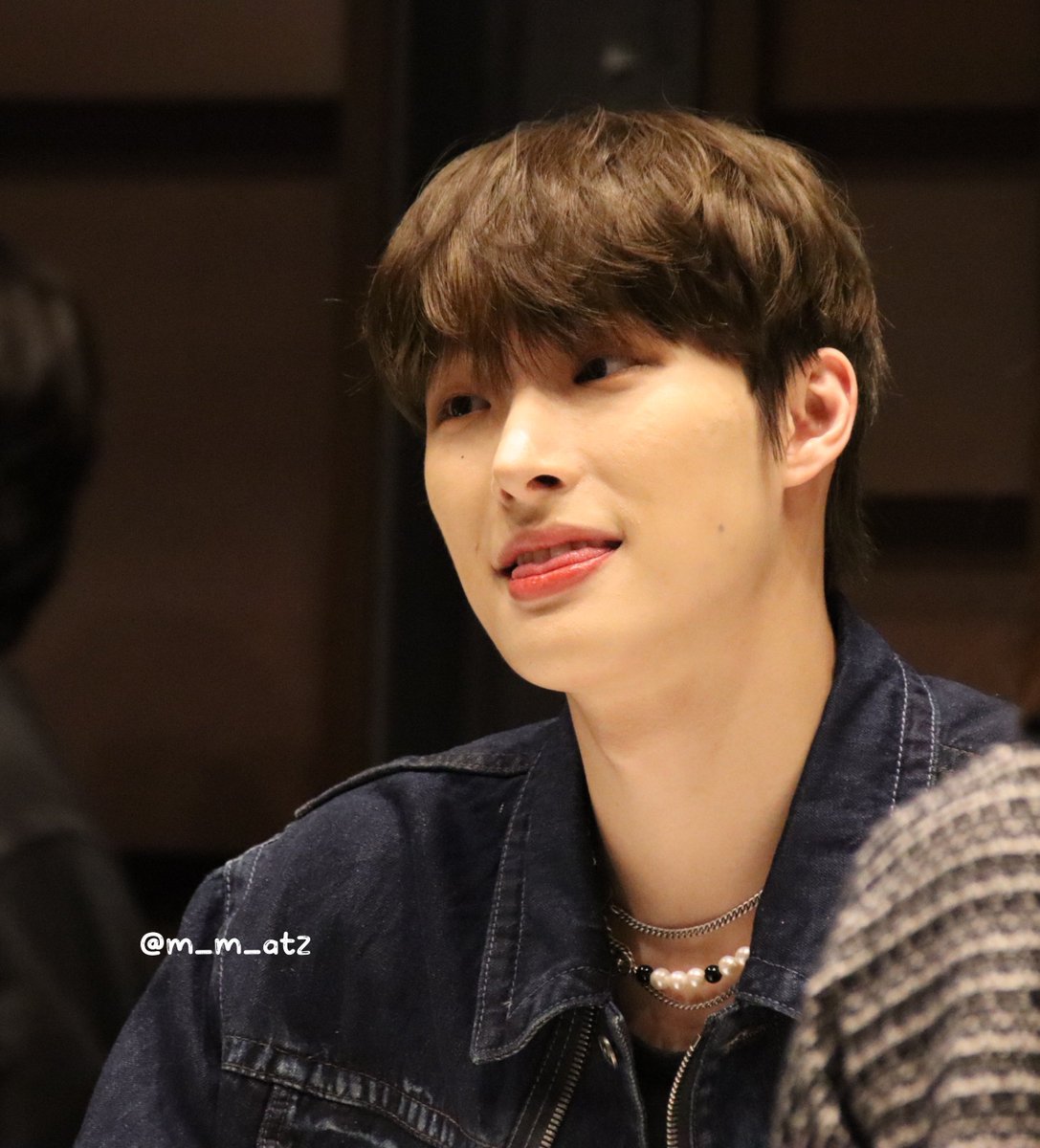 m_m_atz's tweet photo. 230129 TIAT SKY HALL ATEEZ
プレミアム団体サイン会 東京2部

😋

#ATEEZ #에이티즈 #アチズ
#MINGI #민기 #ミンギ https://t.co/b19OKQ9hWy