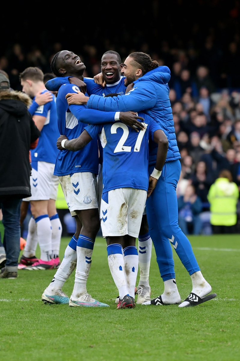 thebullensview's tweet photo. E V E R T O N. 🔵 https://t.co/te638ZFX6L