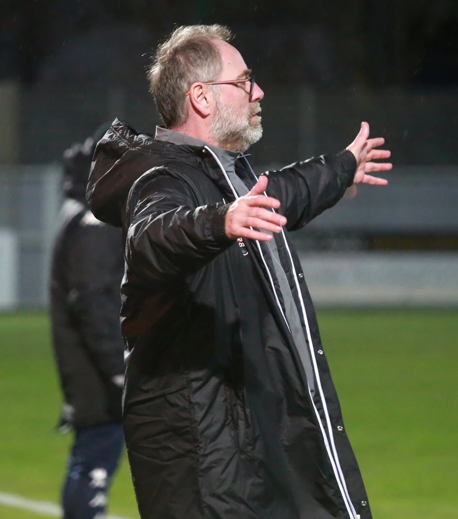 supplensois's tweet photo. #France 🇫🇷 #Ligue1 #RCLens #SRColmar National 2 - J17 : Jean-Guy Wallemme toujours invaincu avec le SR Colmar (3 victoires et 2 nuls) après son match nul face au FC Sainte-Geneviève (1-1) ! https://t.co/HtLN7FlJJc