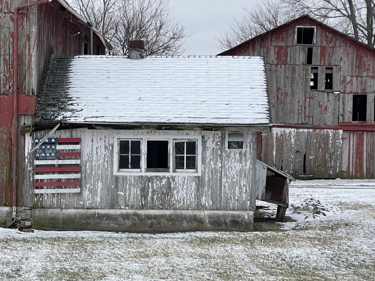 TheDirtKeepers's tweet photo. God bless the USA. #BeLikeAFarmer https://t.co/uIl1Ge0r3u