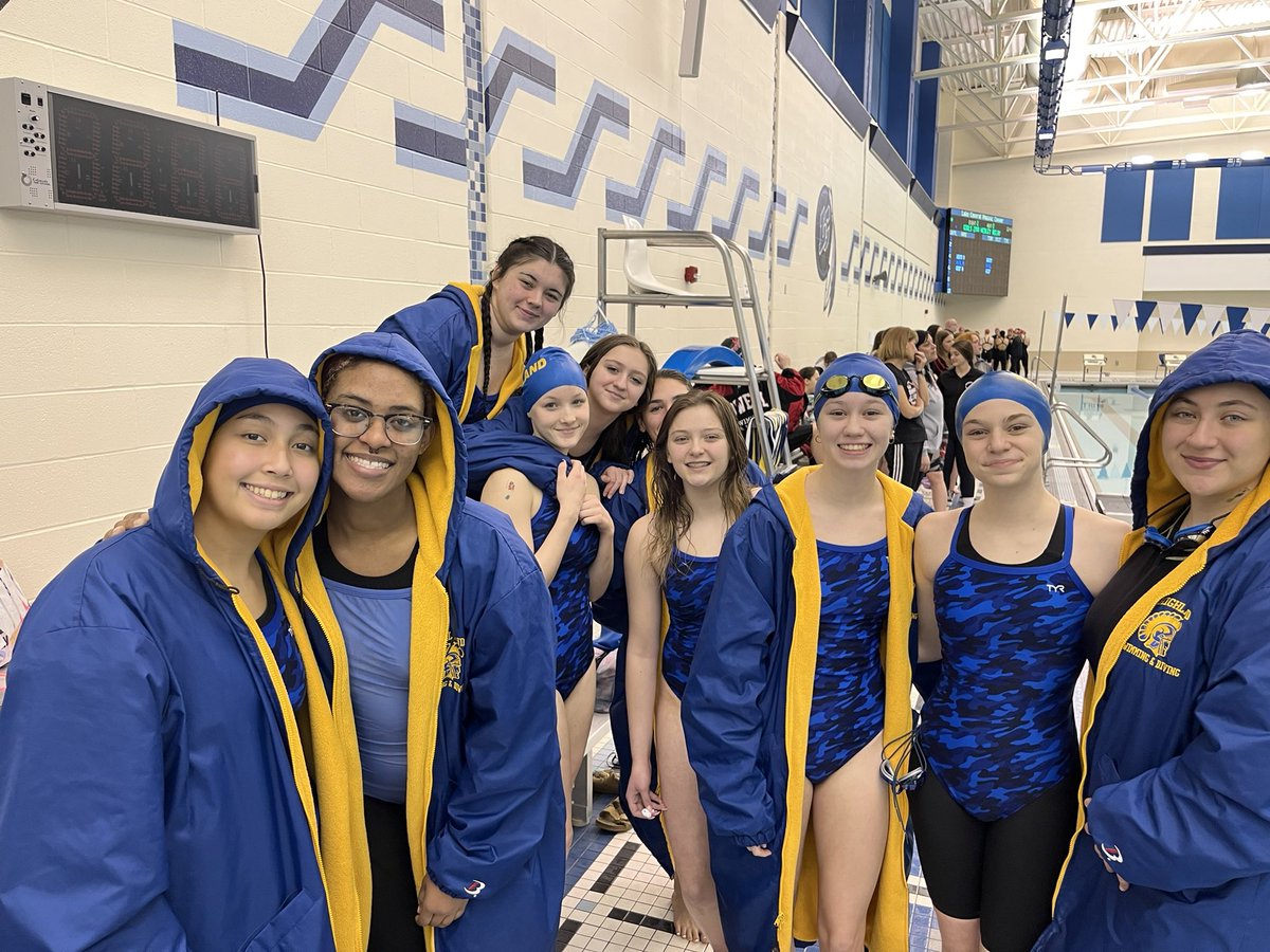 SwimandDiveHHS's tweet photo. Highland girls are ready to go @IHSAA1 sectionals! Excited to see some fast swims and good dives! Let’s go Trojans!! @stohAD1 @HighlandHighHHS @jujawhitney https://t.co/USTXgF8tIQ