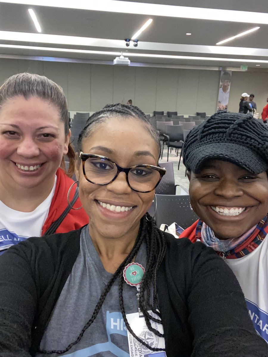 I ran into a few celebrities from <a href="/KateBellES/">Kate Bell Physical Development Magnet School</a> PTA 

#HISDParentOrgExpo