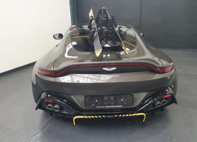 Aston Martin V8 Vantage 2021 <a href="/007/">James Bond</a> <a href="/astonmartin/">Aston Martin</a> #AstonMartin <a href="/Thunderballs007/">THUNDERBALLS</a>