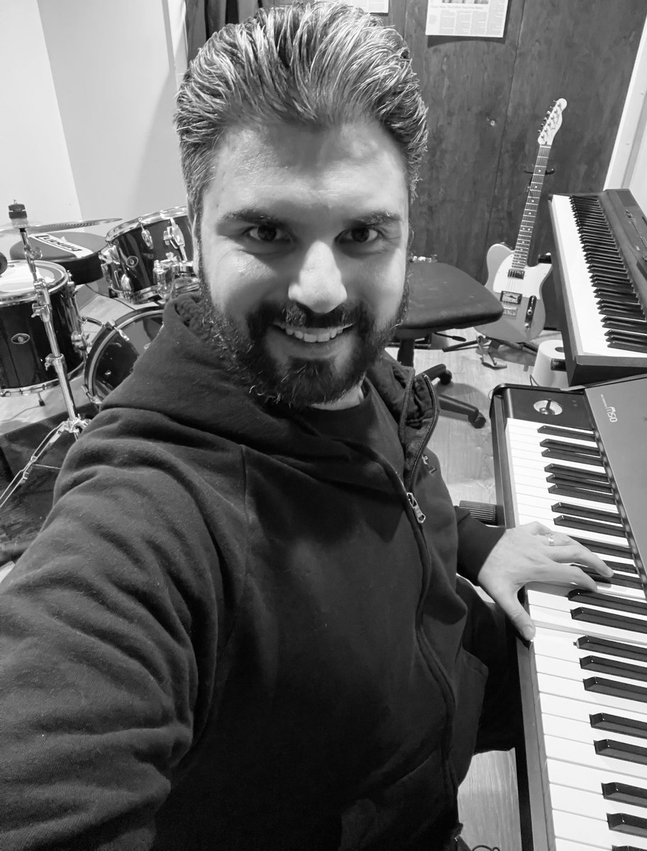 cucurbitophobia's tweet photo. I have such chords to show you…🔥🎹🔥
#piano
#recording
#musictracking https://t.co/ZNvLaPDnfw