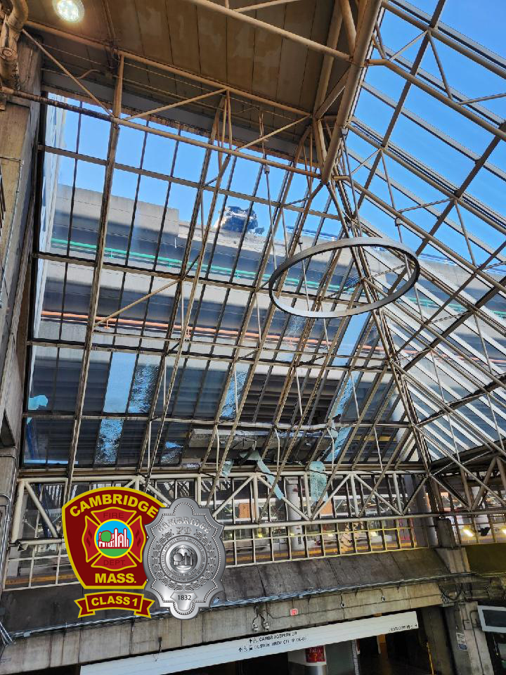 CambridgeMAFire's tweet photo. Tech Rescue: FD units are working at a vehicle crash w injury on the top level of the Alewife MBTA parking garage. Vehicle is overhanging the edge of the structure. Alewife MBTA is CLOSED pending structural evaluation.
Cambridge &amp; Transit PD &amp; Pro EMS are also working on scene. https://t.co/Vgv2d5ftl3