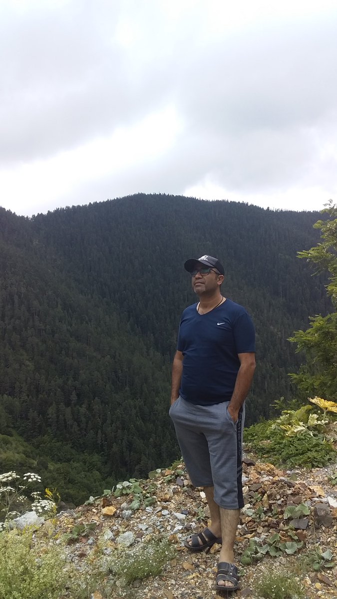 nan_kral's tweet photo. Yüreğimde ve Kafamda Öyle Fırtınalar Var ki!
Sanki Beni Karanlık Bir Kuyuya Çekmek İsteyenler Var.
Bırak Dünya Nasıl Gelmişse Öyle Gitsin Diyorum Kendime.
Ama Susmuyor Deliyüreğim, Susmuyor DELİYÜREĞİM. https://t.co/9zxXhGkud3