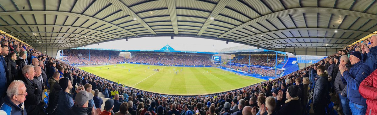 Over 33k in League 1 to watch Wednesday go top, hit a 22 games unbeaten run and 17 clean sheets. Not too shabby. #statto #swfc #uto #wawaw #hillsborough #efl