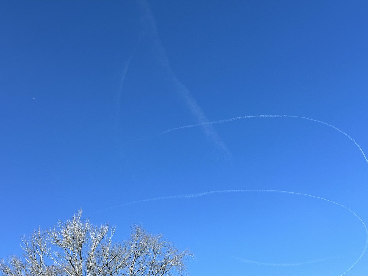 Jets circling the Chinese Spy Balloon over my house! #ChineseSpyBalloon