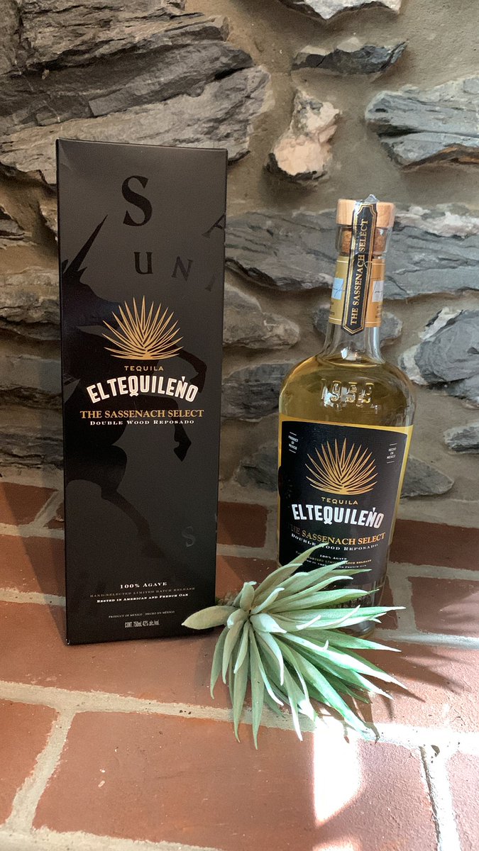 Younger brothers are good for something … like bringing you #ElTequileño when your state doesn’t sell it and his does. Did you know if you tilt the bottle in the sunlight, you can see the unicorn on the label?🦄. ¡Salud! <a href="/SamHeughan/">Sam Heughan</a> <a href="/SassenachSpirit/">Sassenach Spirits</a>
