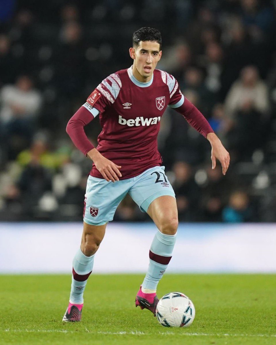 #NEWWHU 
FT: 1 - 1
A well deserved point after a truly shocking first couple of minutes.  Aguerd showed he’s different gravy and saved us a couple of times.  Coufal looking more like the player he was when he joined.  Lost our way in the last 20 mins with no attacking threat.