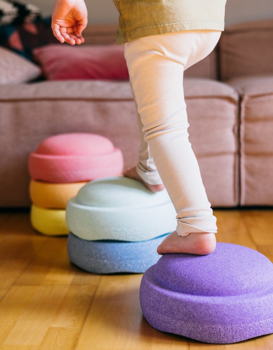kidcollective_'s tweet photo. STAPELSTEIN 

The rainbow stepping stones that have caused a storm 🌈

Our delivery is on its way 🚚 

Head over to the product page to get stock notifications https://t.co/m3OkIRVYAz #stapelstein #stapelsteinuk #steppingstones https://t.co/YtoXqk1uDD