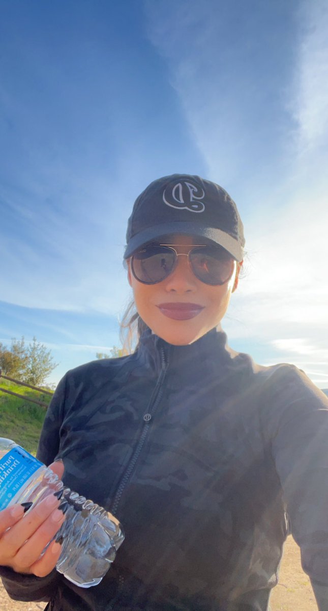 DrOsman_EDU's tweet photo. Saturday morning hike with one of my favorite peoples 🫶🏼 Sunshine, views, and meaningful conversations 🥰 I can start my day now 🤙🏼 #adminwellness #optoutside https://t.co/Vhkoil87XK