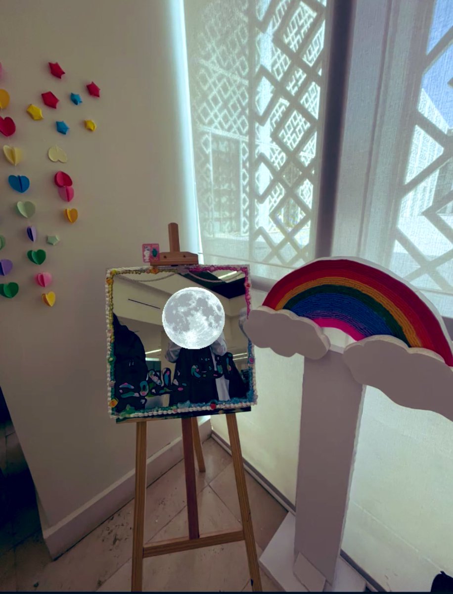 "إنني لم أرَ الفن كشكل، بل كجزء خفي مخبوء من المضمون.."