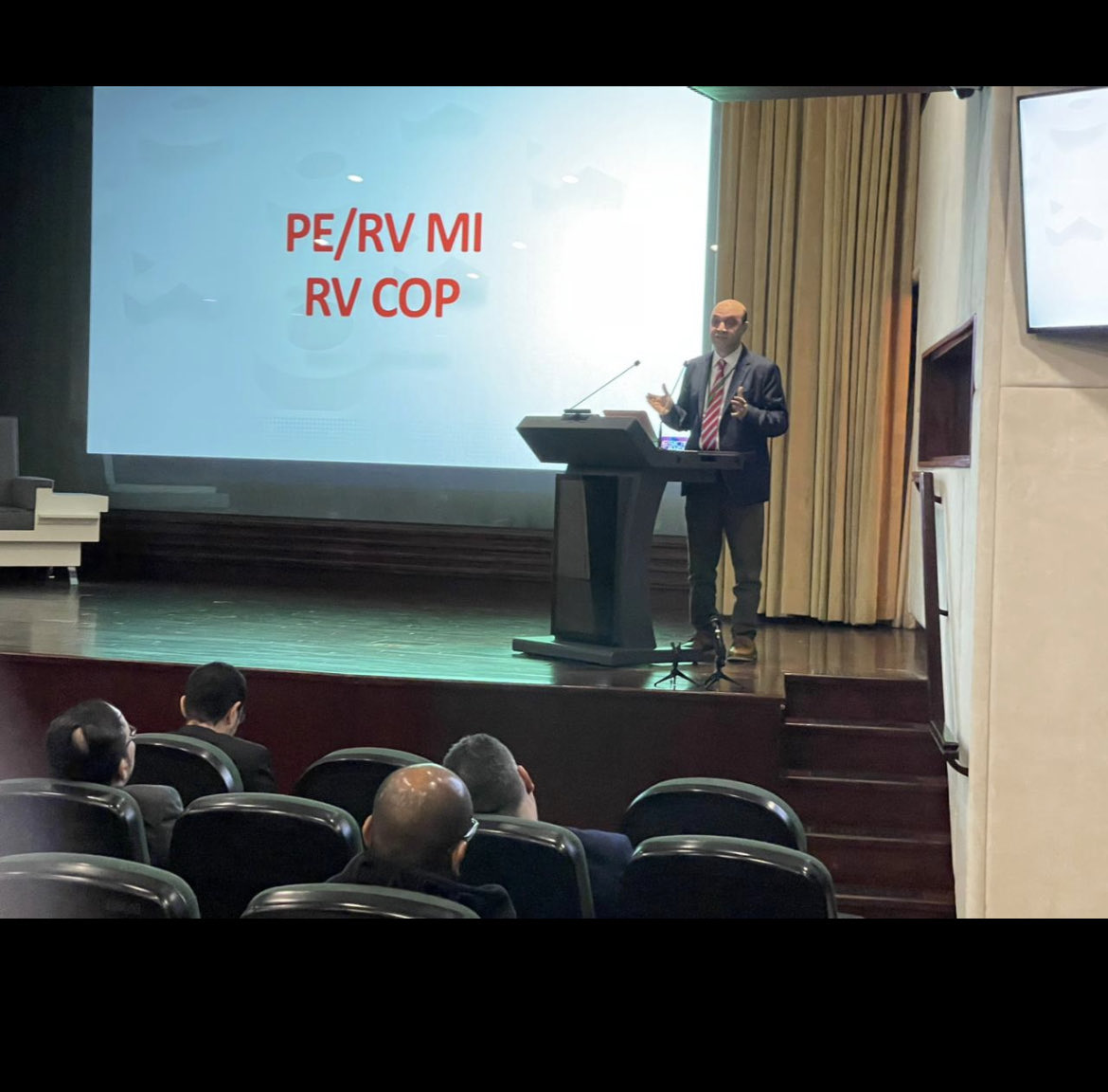AlAltayar's tweet photo. During the hemodynamic course in #KFSH in Riyadh https://t.co/Y9wAuEbggZ