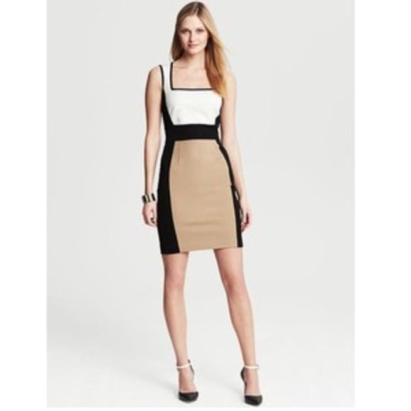 jackiegeist's tweet photo. So good I had to share! Check out all the items I'm loving on @Poshmarkapp #poshmark #fashion #style #shopmycloset #francescascollections #bananarepublic #elizaj: https://t.co/PnNhSBX5ws https://t.co/sgozuFUIm8