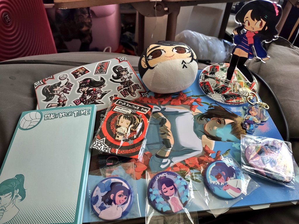 YES!!! GOT MY <a href="/tstrengthzine/">True Strength - SHOW'S OVER!</a> IN!!!!! So so so excited to be able to hold this in my hands and see all the wonderful hard work my fellow contributors did!!!