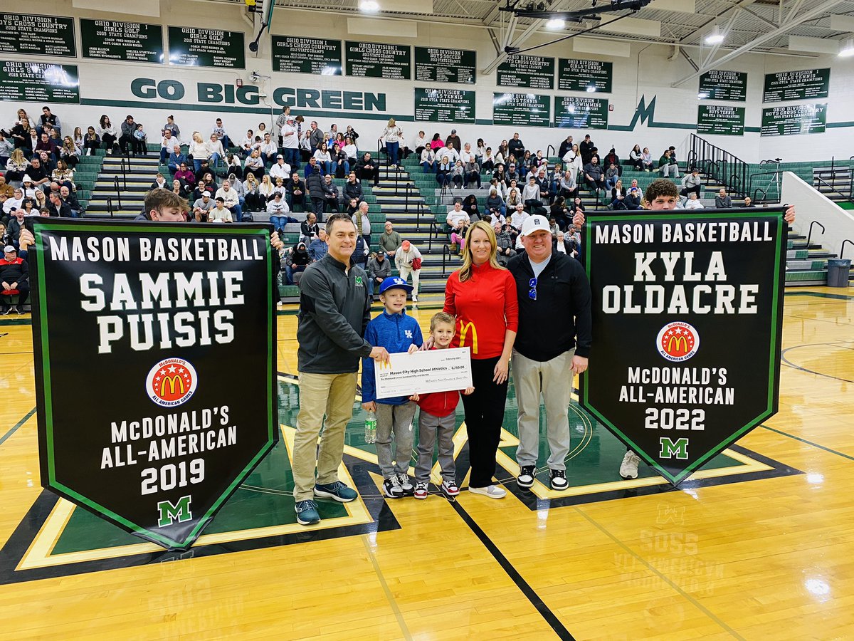 @sammiepuisis and @KylaOldacre honored at halftime of the Mason game Puisis currently plays at FSU and Oldacre is at UM @MasonSchools @MHSGirlsBBall1 @gmcsports @McDonalds