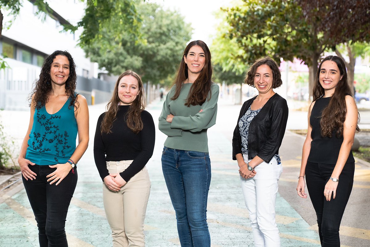DirenaAC's tweet photo. #WorldCancerDay Our "Inflammation, Tissue plasticity & Cancer" #Team @IRBBarcelona aims to understand how our body's protective immune responses get co-opted to promote cancer.
Thanks to these talented scientists for their efforts and motivation! 🙌🏻
#FightCancer https://t.co/ZFR0wxTgZ1