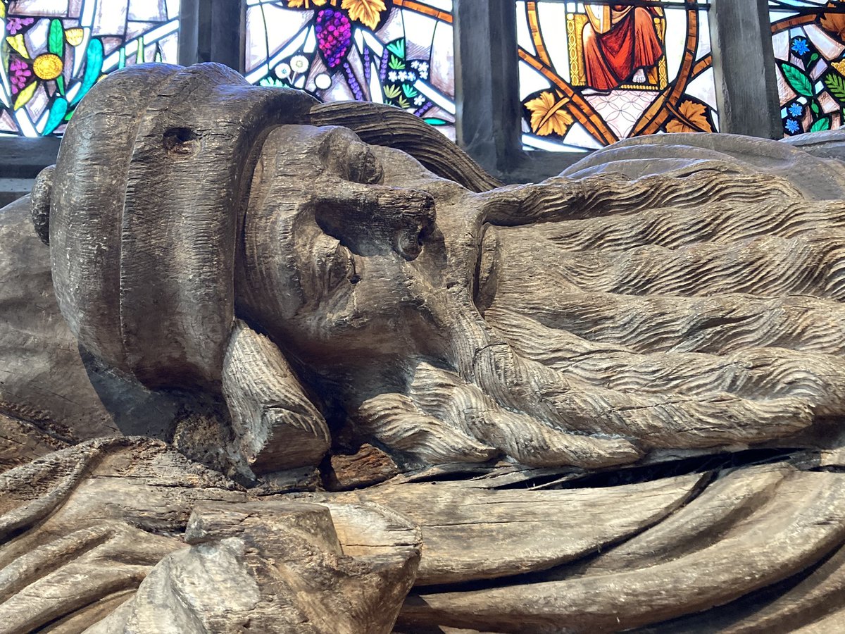 Jesse sleeps. Carved from oak in 15th c it survived the iconoclasm Once painted with branches representing Christs ancestors the rest was broken by Roundheads at St Mary’s Abergavenny #jesse #abergavenny #iconoclasts #history #woodcarving #oak #15thcentury #MedTwitter #medieval