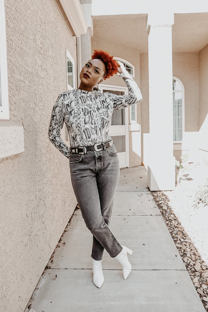 styledbystaceyj's tweet photo. Snakeskin bodysuit for the win
https://t.co/1W2ghnmzVj

#Fashionista #fashionblogger https://t.co/okxBMW0URk