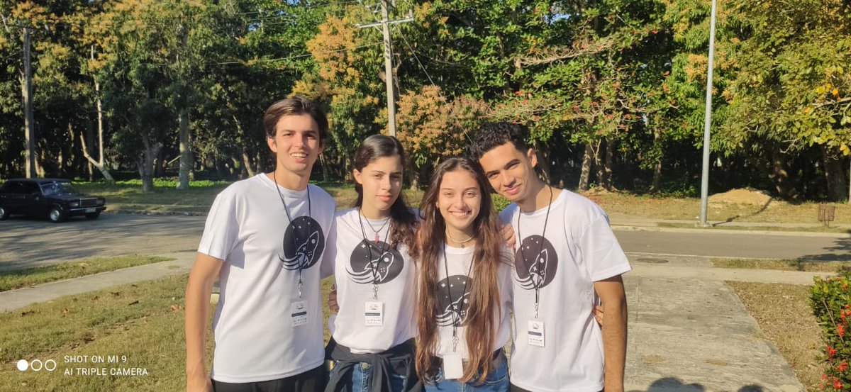 IpvceL's tweet photo. Estudiantes del IPVCE Vladimir Ilich Lenin participando en el evento colaborativo Global Game jam @universidad_uci @globalgamejam @elsa_ena @CubaMined @Fernand45508203 https://t.co/eGLuauGf6w