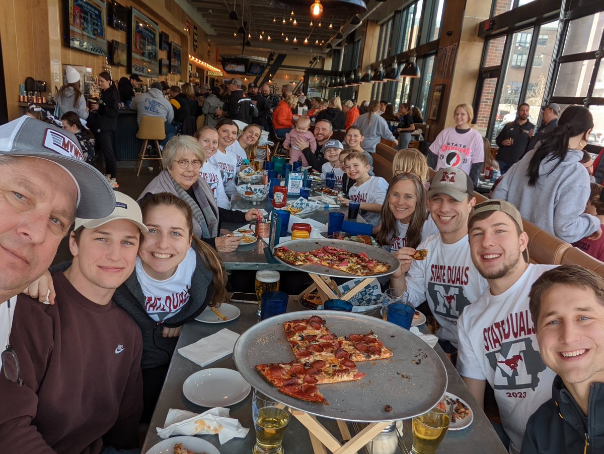 Strong food ratings coming fr our party of 18 at <a href="/iowaathletic/">Iowa Athletic Club</a> (Iowa Athletic Club). Quick service, friendly wait/bar staff despite plentiful &amp; aggressive wrestling clientele for State Wrestling Duals. Definitely recommend Bloody Marys &amp; Carnita Pizza. 🐔 Wings also top notch.