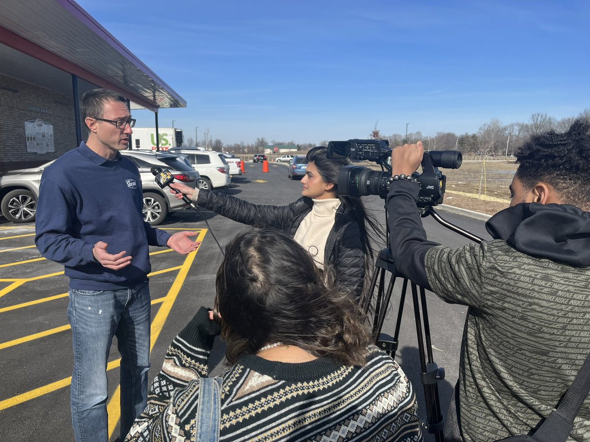 Lauren Tauer tweet media