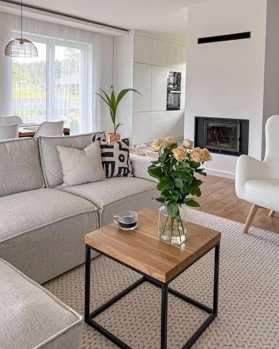 Moderno_Decor's tweet image. Inspiration
Wow, what a beautiful room 🤍💫
How did you find it?❤️ if you like it
#home #decor #homedecor #realestate #interiordesign #design #house #designer #style #furniture #decoration #homedesign #photooftheday