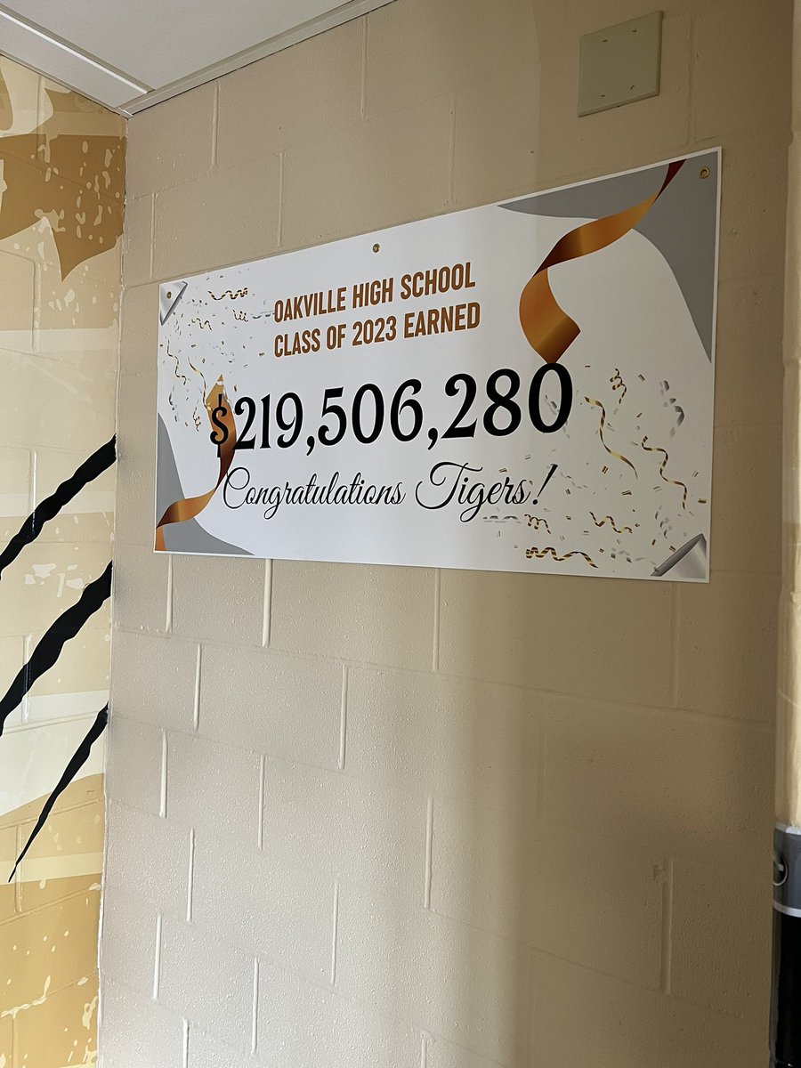 ItsBetos's tweet photo. @OHS_Tigers Can you explain this https://t.co/qAowxaYX9B
