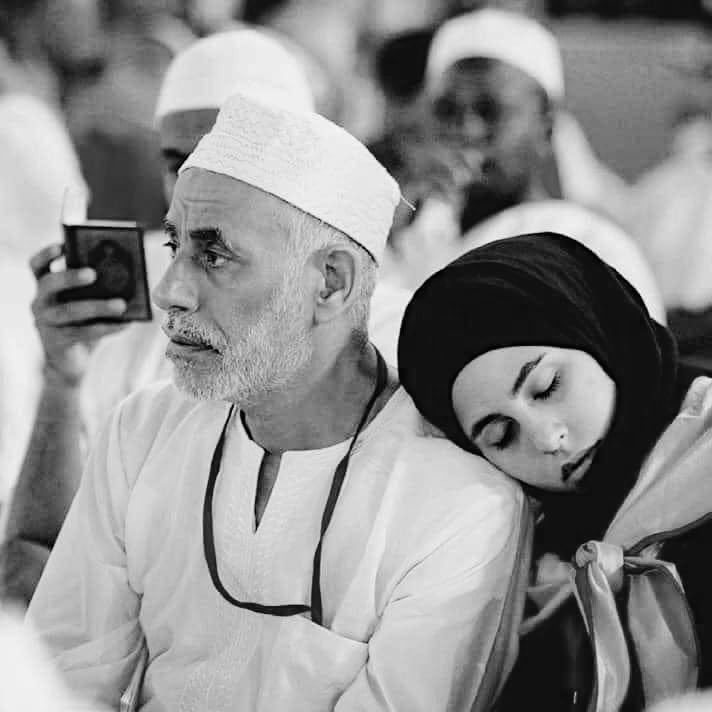 Fuzuli_hayati's tweet photo. « On a tous besoin d’une épaule un moment de notre vie. » https://t.co/Vr0CSKErEd