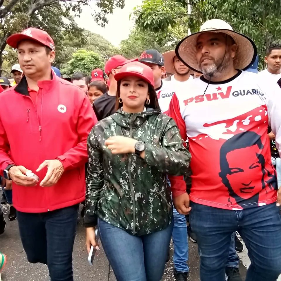 PemonPSUV's tweet photo. Hoy Día de la Dignidad Nacional, aquí estamos ratificando nuestro compromiso, conmemorando el 31° Aniversario de la Rebelión Militar del 4F.
31 Años del grito de Rebeldía y Esperanza.
#24deFeb
#hugoChavez
#DiaDeLaDignidadNacional https://t.co/V1b5ecekuu