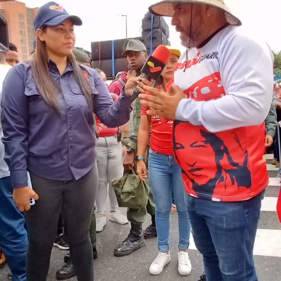 Hoy Día de la Dignidad Nacional, aquí estamos ratificando nuestro compromiso, conmemorando el 31° Aniversario de la Rebelión Militar del 4F.
31 Años del grito de Rebeldía y Esperanza.
#24deFeb
#hugoChavez
#DiaDeLaDignidadNacional