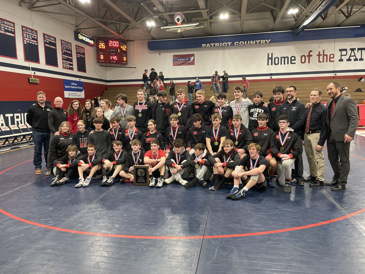 sportsTT's tweet photo. DISTRICT 2 CLASS 2A WRESTLING CHAMPS: Honesdale Hornets https://t.co/jI8eDaI1pY