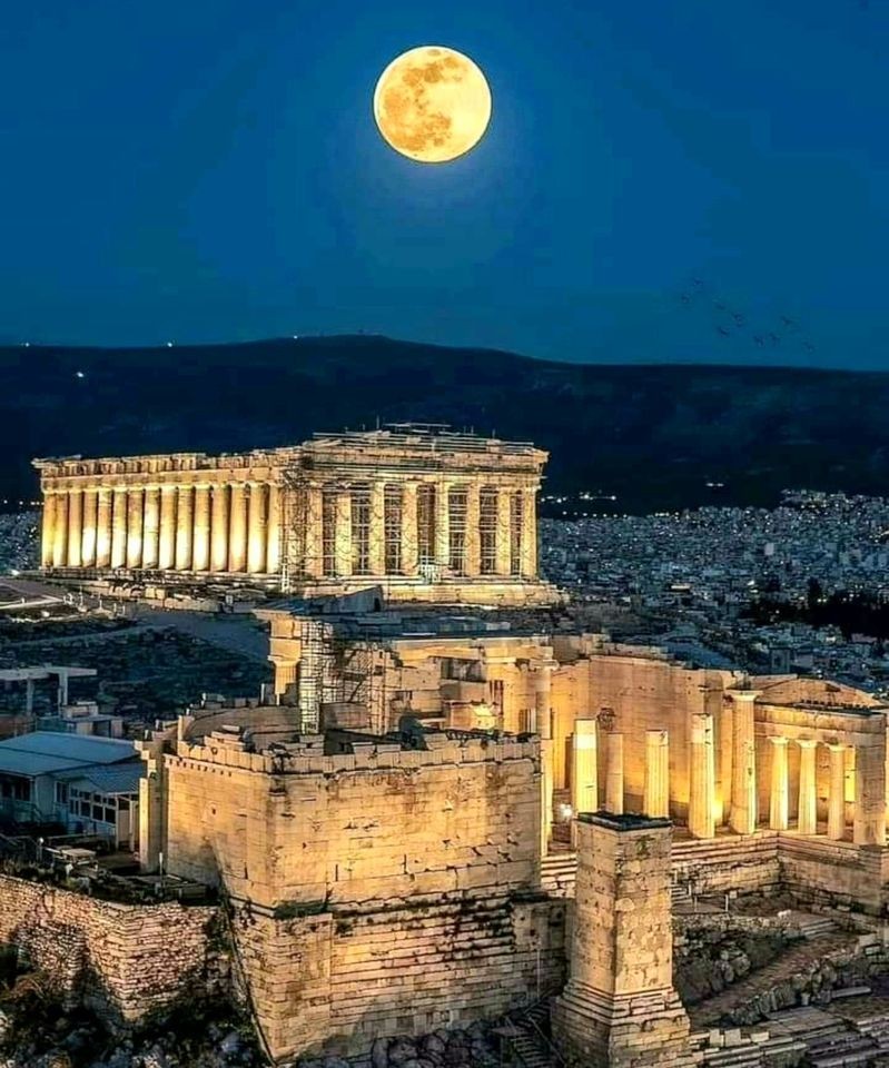 aiderSprochain's tweet photo. Une magnifique pleine lune en Grèce.
#passeport #voyage #voyages #vacances #tourisme #touriste #touriste #séjour #bonheur #voyageur #voyageuse #voyagerloin #voyageursdumonde #voyagevoyage #aventure #voyagedereve #instavoyage #globetrotter #instapassport #monde #paysage https://t.co/KRnbTYJ86Z