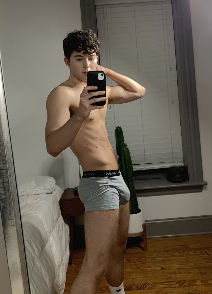 ChrisWTheStar's tweet photo. U want it in ur face? https://t.co/LI3PRW4iFL