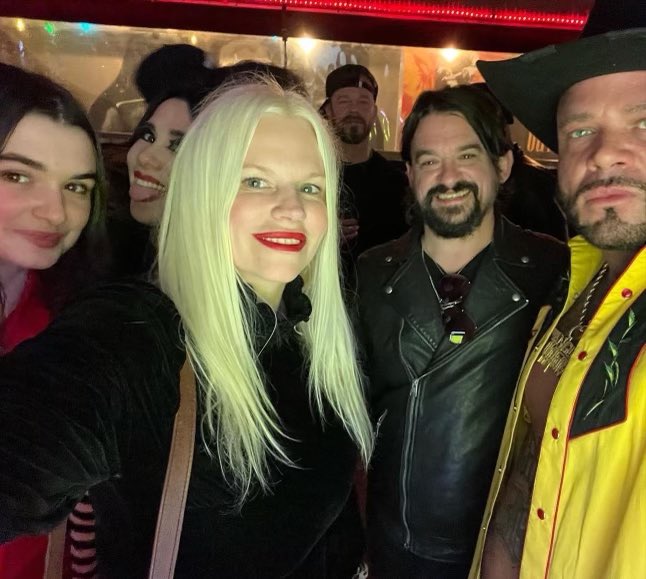 What an evil night! Such an honor to perform Zevon with @shooterjennings last night. Blown away by the artistry & magick you brought to these iconic songs. Thanks for having us!