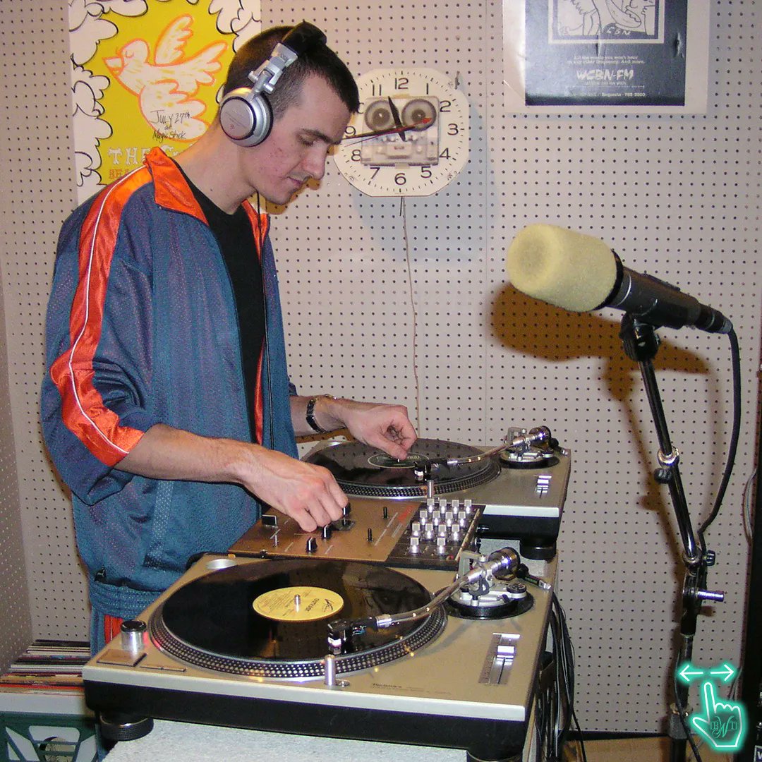 BradWeimert's tweet photo. When I used to SPIN that vinyl.
Music is in my soul. It shows up in different ways at different times.
in 1999, I was IN IT.
That still carries me.
Make sure to swipe to the end for a special treat ๐
#entrepreneur #turntables #records #vinyl #dj #spinthat #memories https://t.co/C0jtCBUbQx