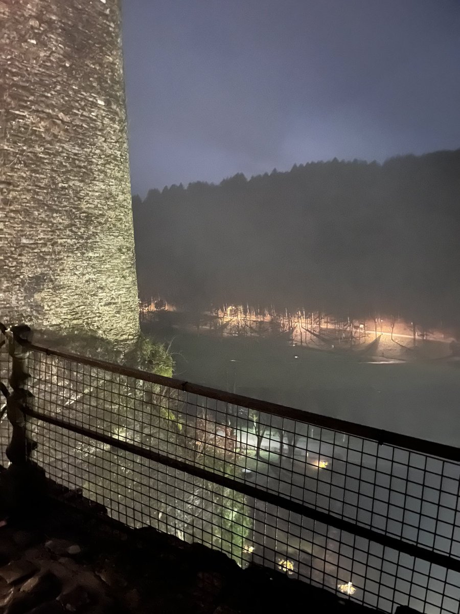 RHPhysics's tweet photo. Spooky castle tour! https://t.co/fKEFkiBu3A