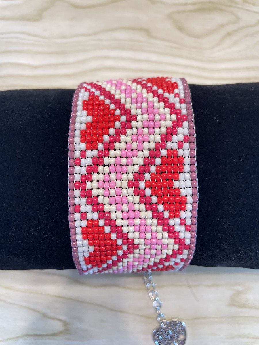 CuteNUniqueShop's tweet photo. Enhance your look with gracefulness, You're beautiful along with your bracelet @  https://t.co/5OF4tBuTdg
-
-
-
-
-
-
#cutenuniquestudio #etsyhop #etsy #etsystore #smallbusiness #giftideas #love #accessories #cute #bracelet #ShopMyCloset #valentinesgift #ValentinesDay #giftshop https://t.co/imTkBtvCCT