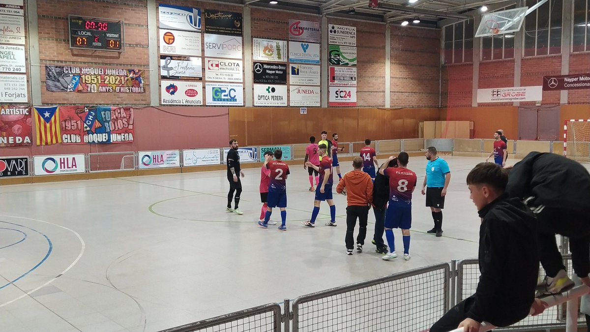 Final del partit

<a href="/FSJuneda/">Futbol Sala Juneda</a>
FS Sedó-Guissona 1

Els 3 punts es queden a casa