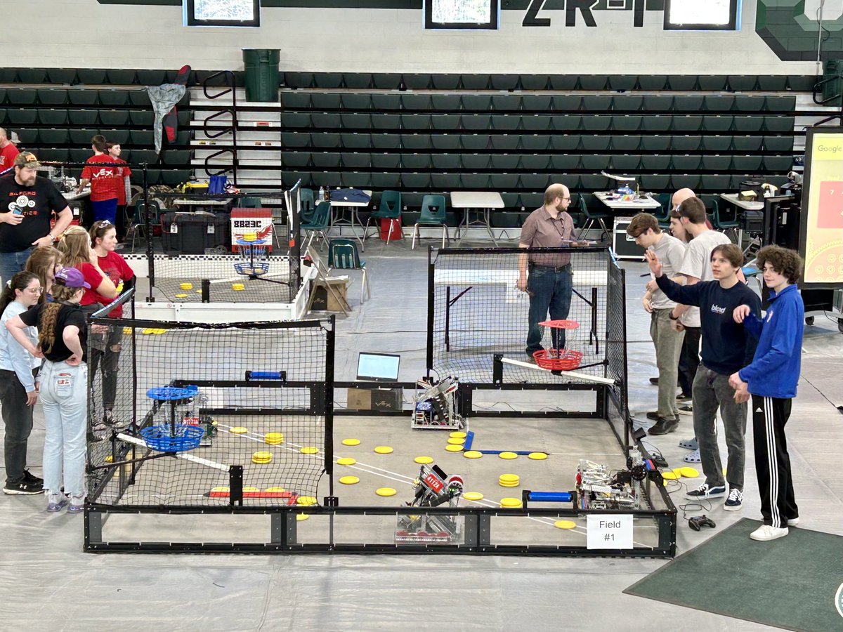 RMohlerZHS's tweet photo. High School teams 4112A and 4112S ready to compete in their first Finals match at Shenandoah. 4112C, D, and Z have already advanced into the next round! #BlueCanDoIt https://t.co/xVQsJqbdYl