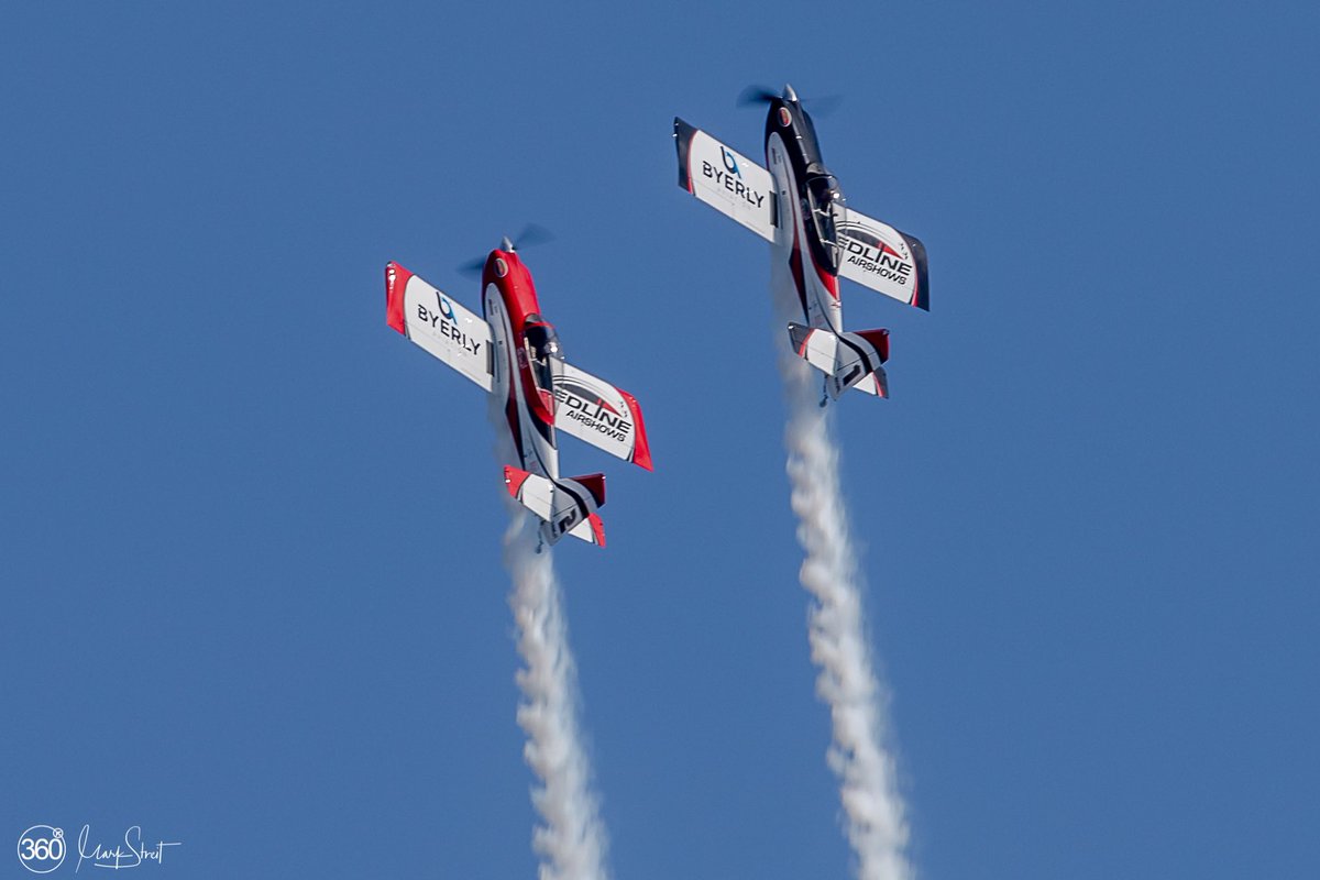 A #FlashbackFebruary to Redline Airshows at the 2019 Sea and Sky Air Show in Jacksonville Beach, Florida. 

📸 Mark Streit Photography

#vansaircraft #redlineairshows #airshow360 #weloveairshows