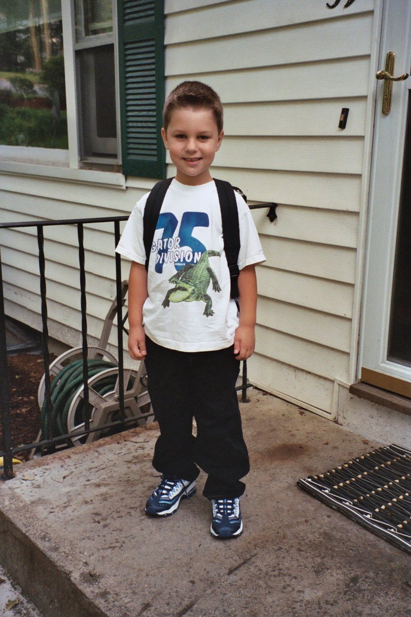 many people finding out I'm a real human today.

here is me on my first day of kindergarten in my gator drip. no one can compete my fucking dedication to alligators