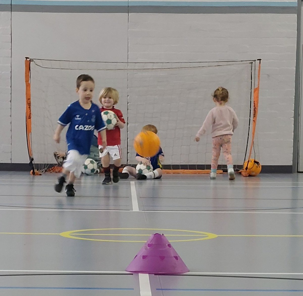 Enjoy Football CIC tweet media