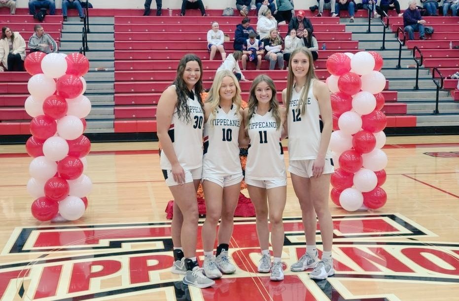 c_pentaudi's tweet photo. GREAT ending to the regular season! 👍
-JV won 25-20! JV finished 19-1
-Varsity won 48-44! Varsity finished 15-7
-Celebrated our 4 seniors: congratulations &amp; thanks for ALL you have done for our team &amp; program!
-Kenzie joined the 1000th career points club!

Way to go girls! https://t.co/7ZmvaPySxE
