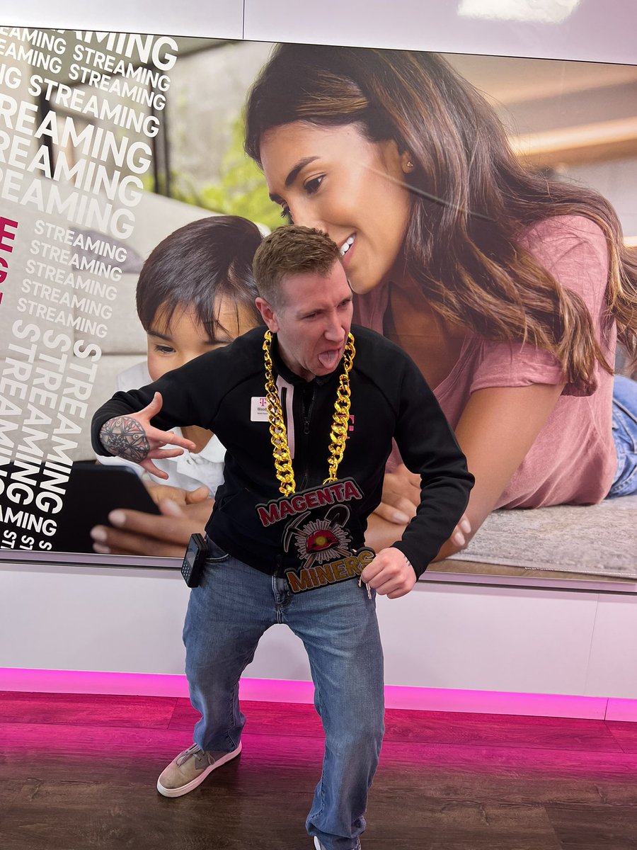 Shout out to <a href="/alize_vela/">Alize Vela</a> <a href="/AlaMax87/">Alan</a> <a href="/TravisH72122790/">Travis Hubbard</a> and Woody from team Richland for submitting quality leads! Appreciate the partnership! #TFB #MagentaMiners @TheCharlySmith <a href="/geoffdean10/">geoffdean</a>