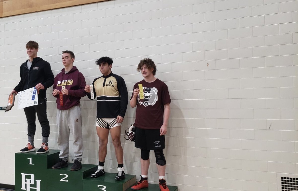Noah Dailey took 4th place at today’s wrestling regional and advances to New Castle Semi-state next weekend.
Great job!